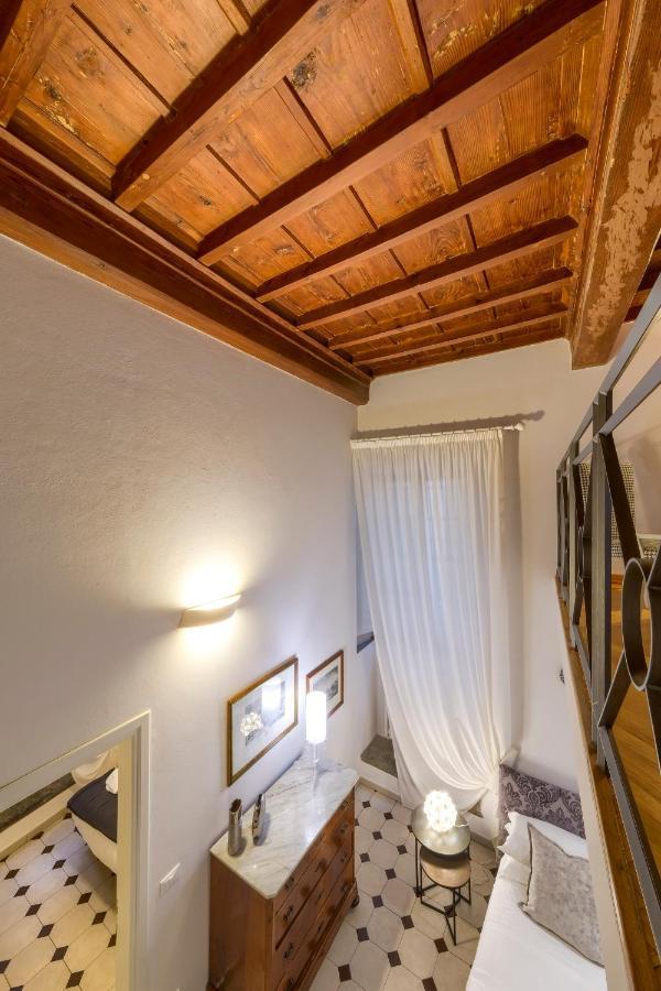 La Casa Di Bruna E Giordano In Santo Spirito Apartment Florence Luaran gambar